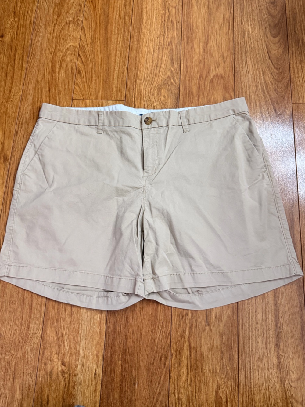 Old Navy Khaki Women's Casual Chino Shorts Size 14